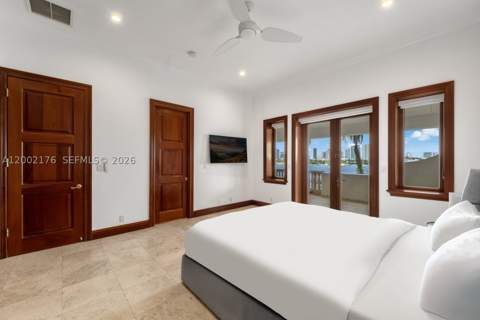 432 S Hibiscus Dr, Miami Beach FL - photo 17 of 32