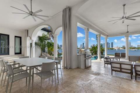 432 S Hibiscus Dr, Miami Beach FL - photo 23 of 32