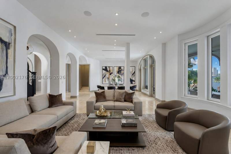 5 bedroom SingleFamilyResidence at 432 S Hibiscus Dr, Hibiscus Island, Miami Beach — photo 5
