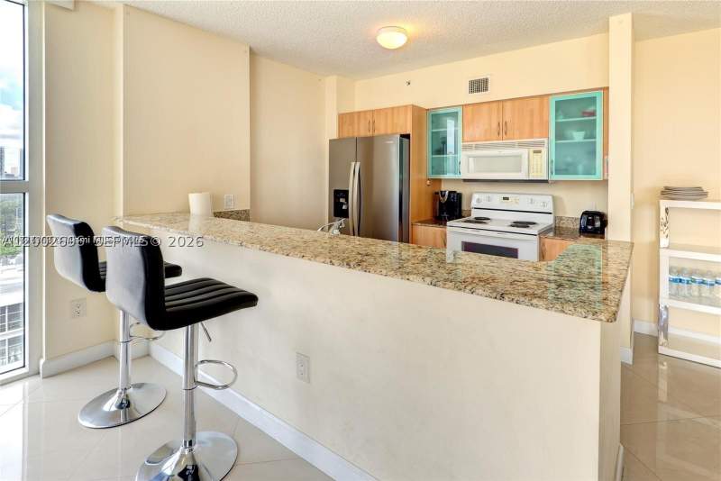 3 bedroom Condominium at 17555 Atlantic Blvd 902, King David Of Sunny Isles, Sunny Isles Beach — photo 4