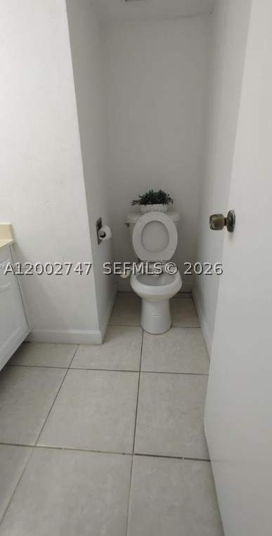 2935 NE 163rd St 4Q, North Miami Beach FL - photo 13 of 14