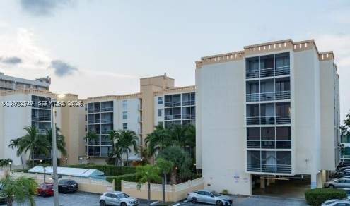 1 bedroom Condominium at 2935 NE 163rd St 4Q, Bayswater Court Condo, North Miami Beach — photo 2