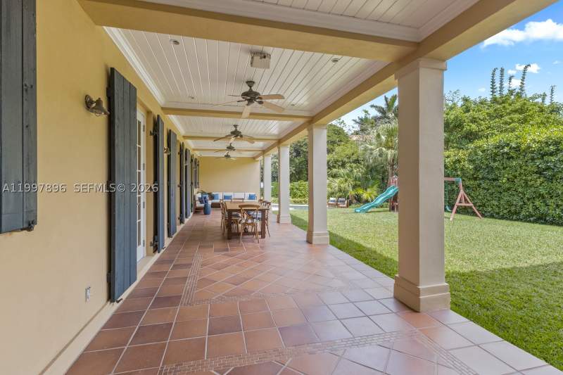 5 bedroom SingleFamilyResidence at 685 Harbor Ln, Biscayne Key Estates, Key Biscayne — photo 5