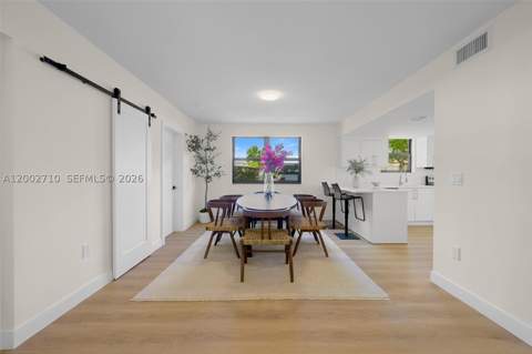 7996 Crespi Blvd, Miami Beach FL - photo 7 of 24