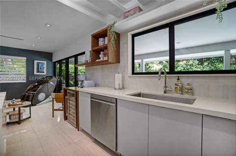 2140 NE 190th Ter, Miami FL - photo 12 of 60