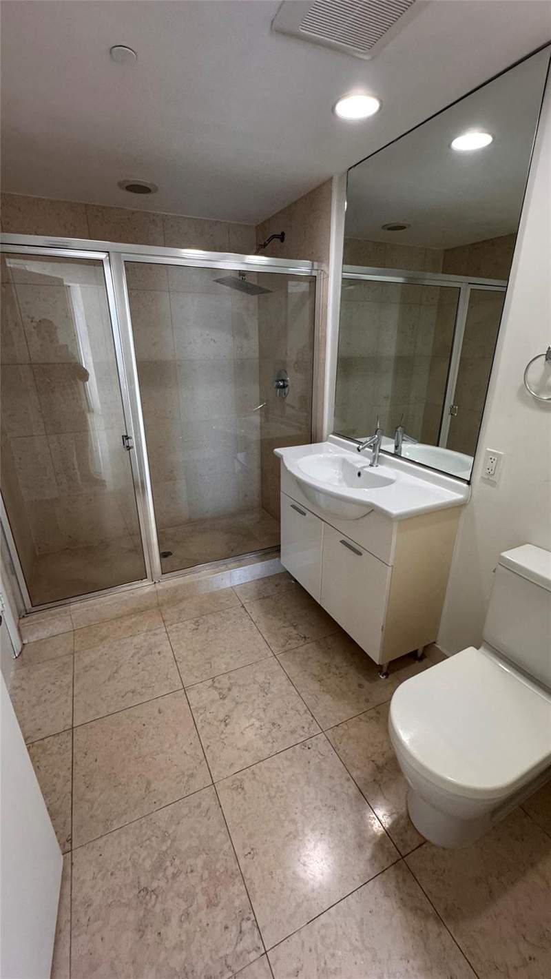 2 bedroom Condominium at 475 Brickell Avenue 4913, Iconbrickell Condo No 1, Miami — photo 4