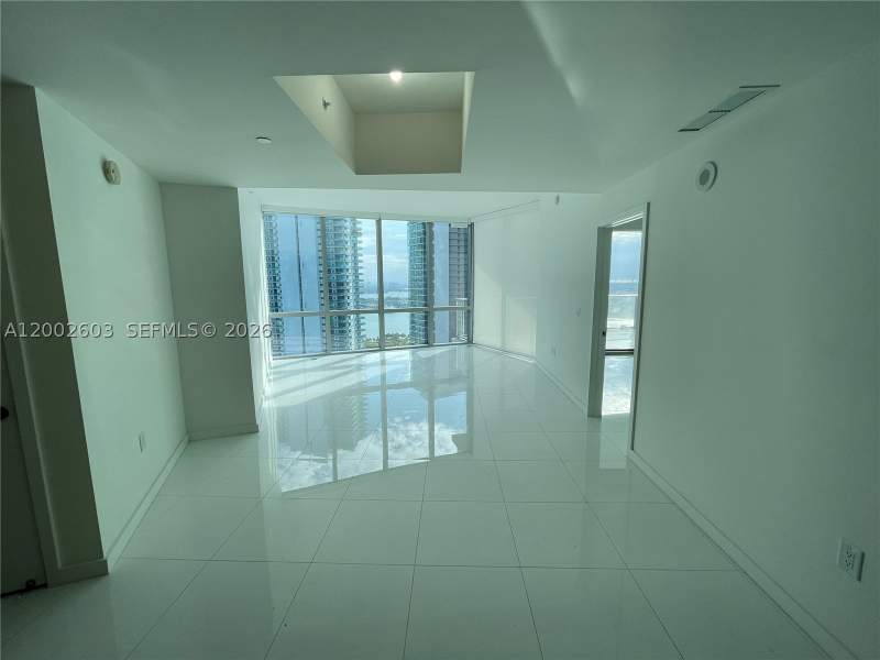 2 bedroom Condominium at 851 NE 1st Ave 3103, Paramount Miami, Miami — photo 2