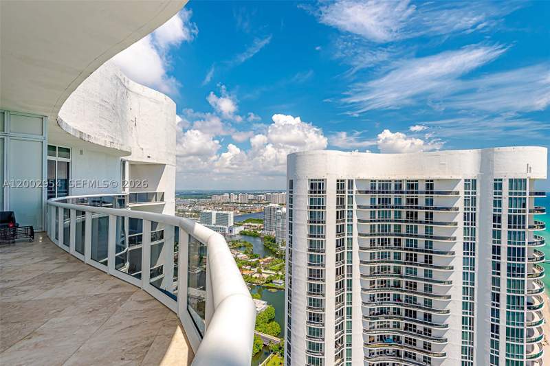 3 bedroom Condominium at 15901 Collins Ave 4302, Tdr Tower II Condo, Sunny Isles Beach — photo 4