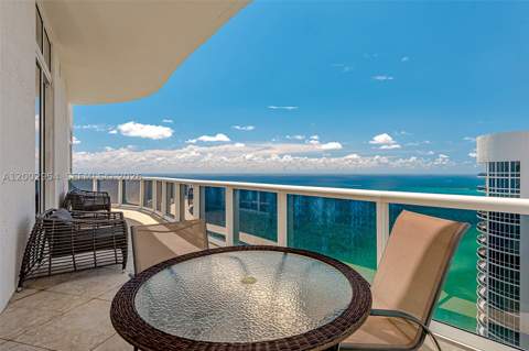 15901 Collins Ave 4302, Sunny Isles Beach FL - photo 6 of 31