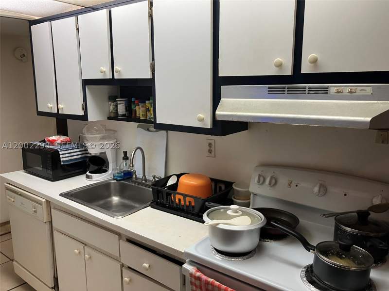 2 bedroom Condominium at 9311 SW 4th St 104B, South Winds Condo, Miami — photo 4