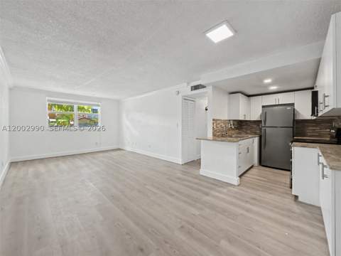 606 W 81st St 120, Hialeah FL - photo 9 of 14