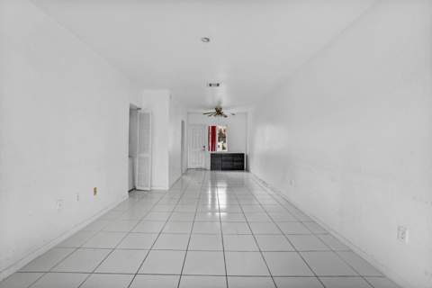 306 NW 84th Terrace 306, Miami FL - photo 16 of 43