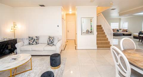 6772 NW 111th Ave, Doral FL - photo 17 of 76