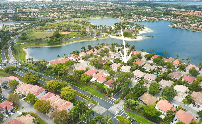 5 bedroom SingleFamilyResidence at 6772 NW 111th Ave, Doral Isles Pacifica, Doral — photo 2