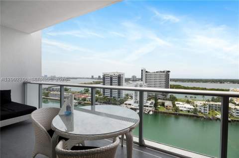 7930 East Dr 1505, North Bay Village FL - photo 10 of 20
