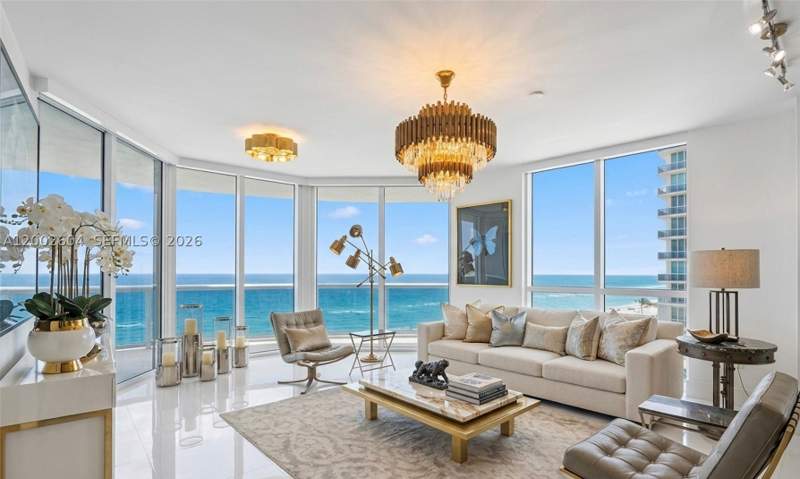 3 bedroom Condominium at 18201 Collins Ave 709, Trump Royale Condo, Sunny Isles Beach — photo 2