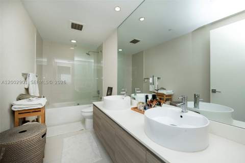 121 NE 34th St 1607, Miami FL - photo 15 of 37