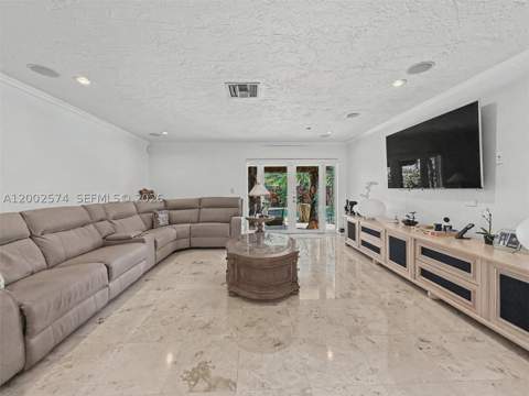 9837 SW 194th St, Cutler Bay FL - photo 12 of 36