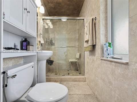 9837 SW 194th St, Cutler Bay FL - photo 24 of 36