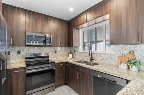 1000 NW 16th Ave, Homestead FL - photo 11 of 39
