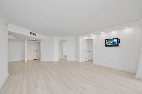 3640 Yacht Club Drive 1501, Aventura FL - photo 11 of 44