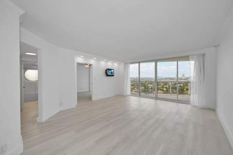 3640 Yacht Club Drive 1501, Aventura FL - photo 7 of 44