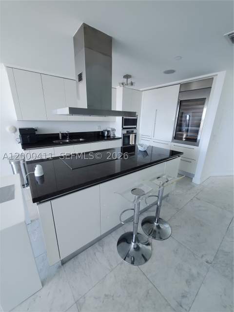 2950 NE 188th St 401, Aventura FL - photo 10 of 39