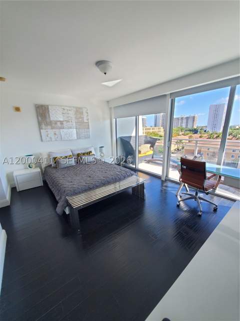 2950 NE 188th St 401, Aventura FL - photo 12 of 39