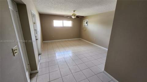 6241 NW 110th St, Hialeah FL - photo 13 of 28
