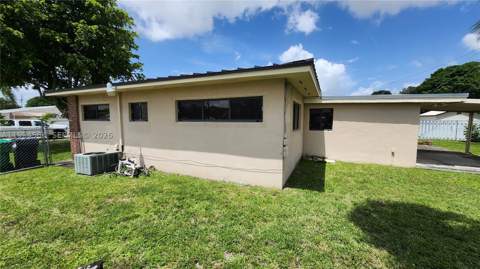 6241 NW 110th St, Hialeah FL - photo 19 of 28