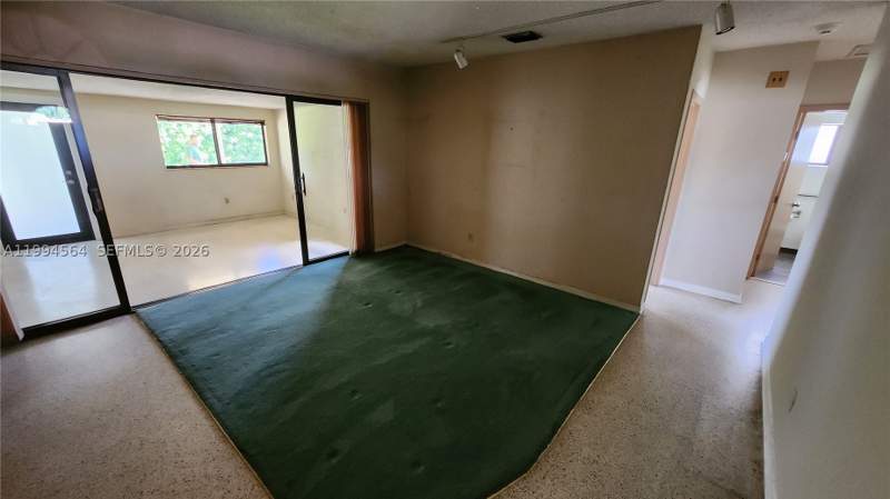4 bedroom SingleFamilyResidence at 6241 NW 110th St, 4TH ADDN TO PALM SPRINGS, Hialeah — photo 3
