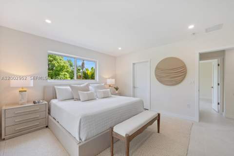 8405 SW 144th St, Palmetto Bay FL - photo 10 of 30