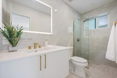 8405 SW 144th St, Palmetto Bay FL - photo 12 of 30
