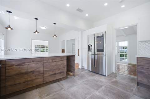 2300 S Miami Ave, Miami FL - photo 14 of 66