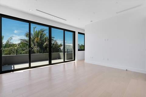 760 Woodcrest Rd, Key Biscayne FL - photo 23 of 43
