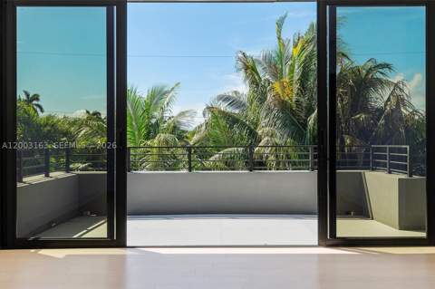 760 Woodcrest Rd, Key Biscayne FL - photo 24 of 43