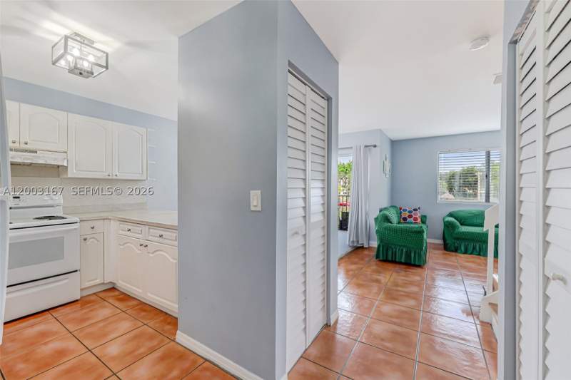 3 bedroom Condominium at 6255 Kendale Lakes Cir 218, Paseo Real Condo, Miami — photo 3