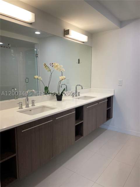 7751 NW 107th Ave 411, Doral FL - photo 9 of 55
