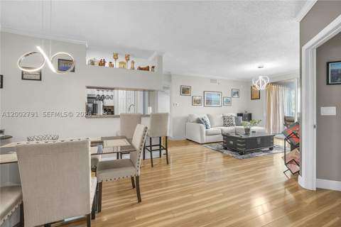 17125 N Bay Rd 3204, Sunny Isles Beach FL - photo 9 of 41