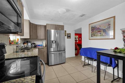 2650 W 8th Ave, Hialeah FL - photo 24 of 68