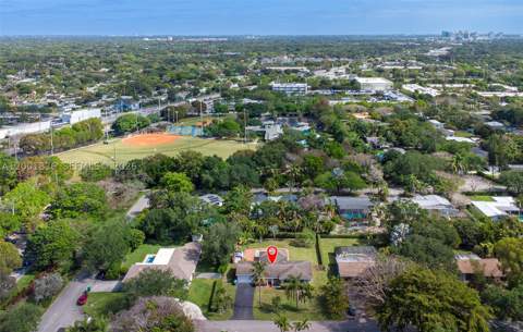 8355 SW 131st St, Pinecrest FL - photo 8 of 44