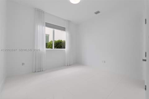 10431 NW 68th Ter, Doral FL - photo 19 of 55