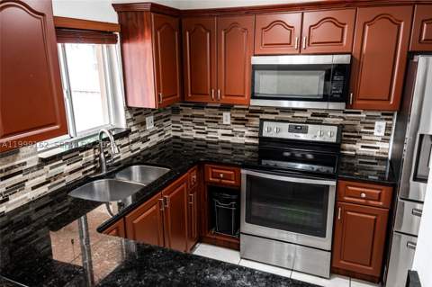 3783 NW 201st Ter, Miami Gardens FL - photo 18 of 38