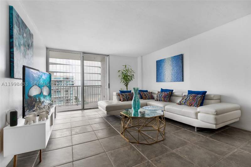 1 bedroom Condominium at 150 SE 25th Rd 12B, Brickell Biscayne Condo, Miami — photo 5