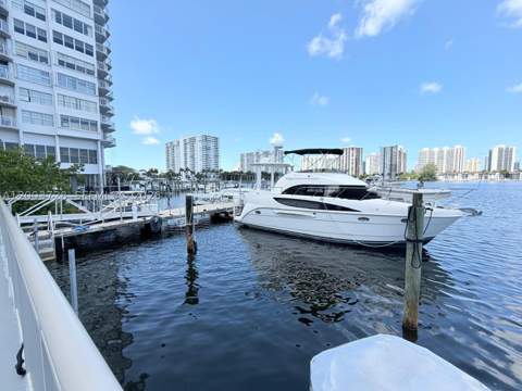 18041 Biscayne Blvd Ph01, Aventura FL - photo 19 of 55