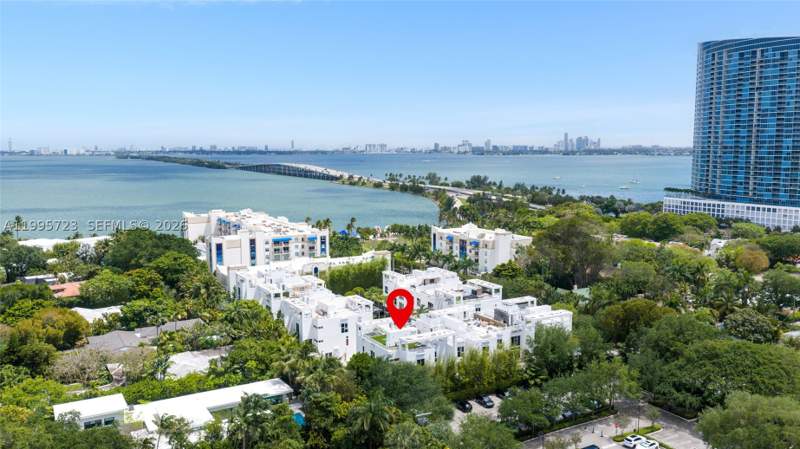 1 bedroom Condominium at 455 NE 39th St 113, One Bay Condo, Miami — photo 2