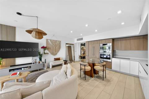 455 NE 39th St 113, Miami FL - photo 6 of 19