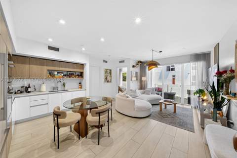 455 NE 39th St 113, Miami FL - photo 8 of 19