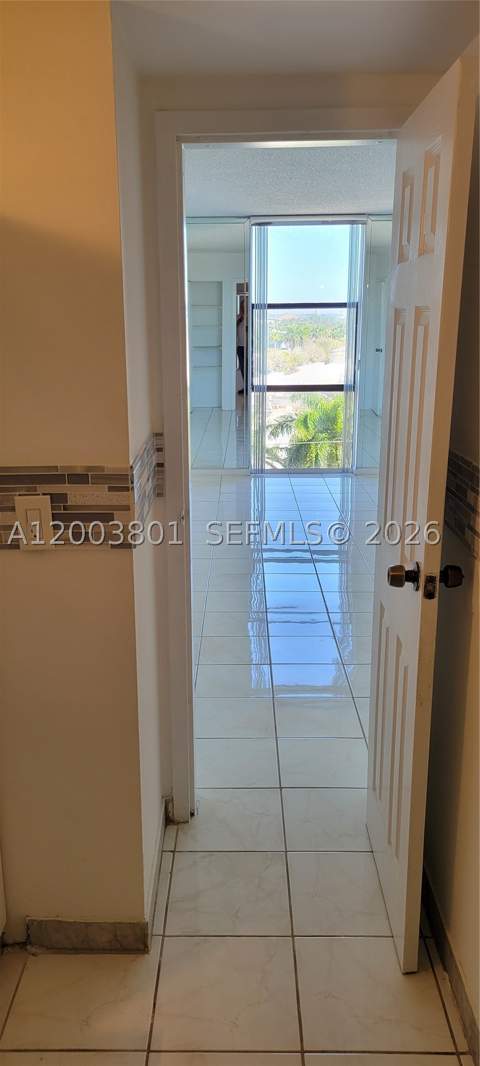 13499 Biscayne Blvd 511, North Miami FL - photo 14 of 21