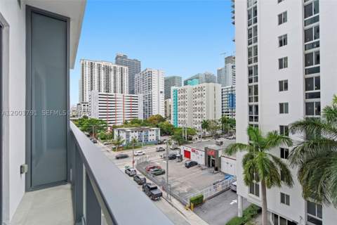 229 SW 9th St 502, Miami FL - photo 8 of 31